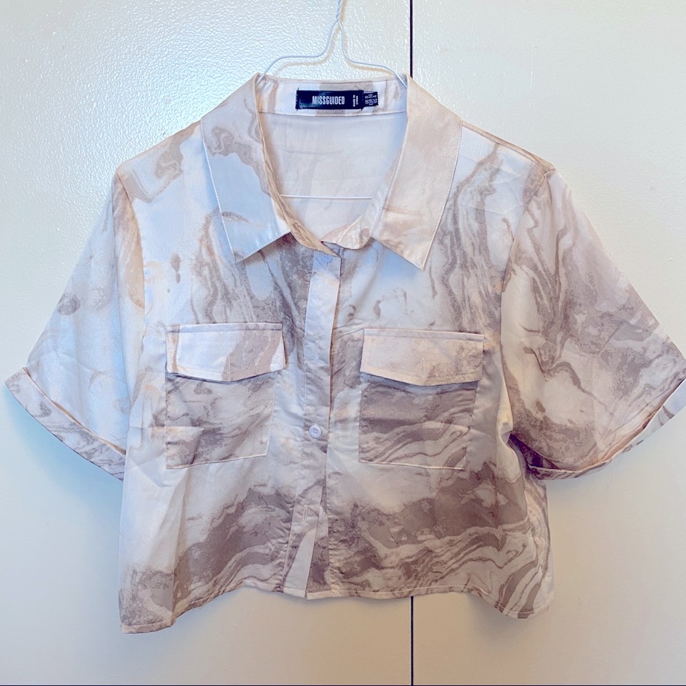 Marble button down crop top 🌻